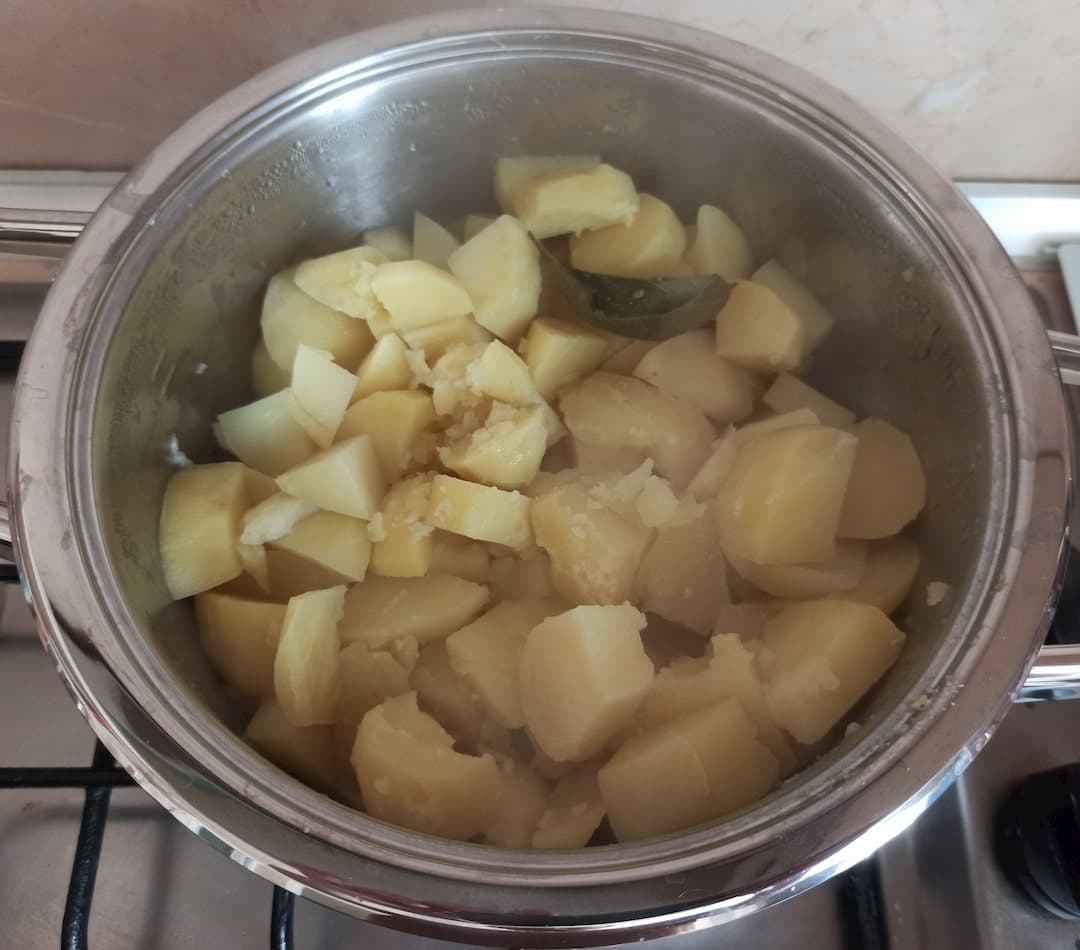 Сваренный картофель