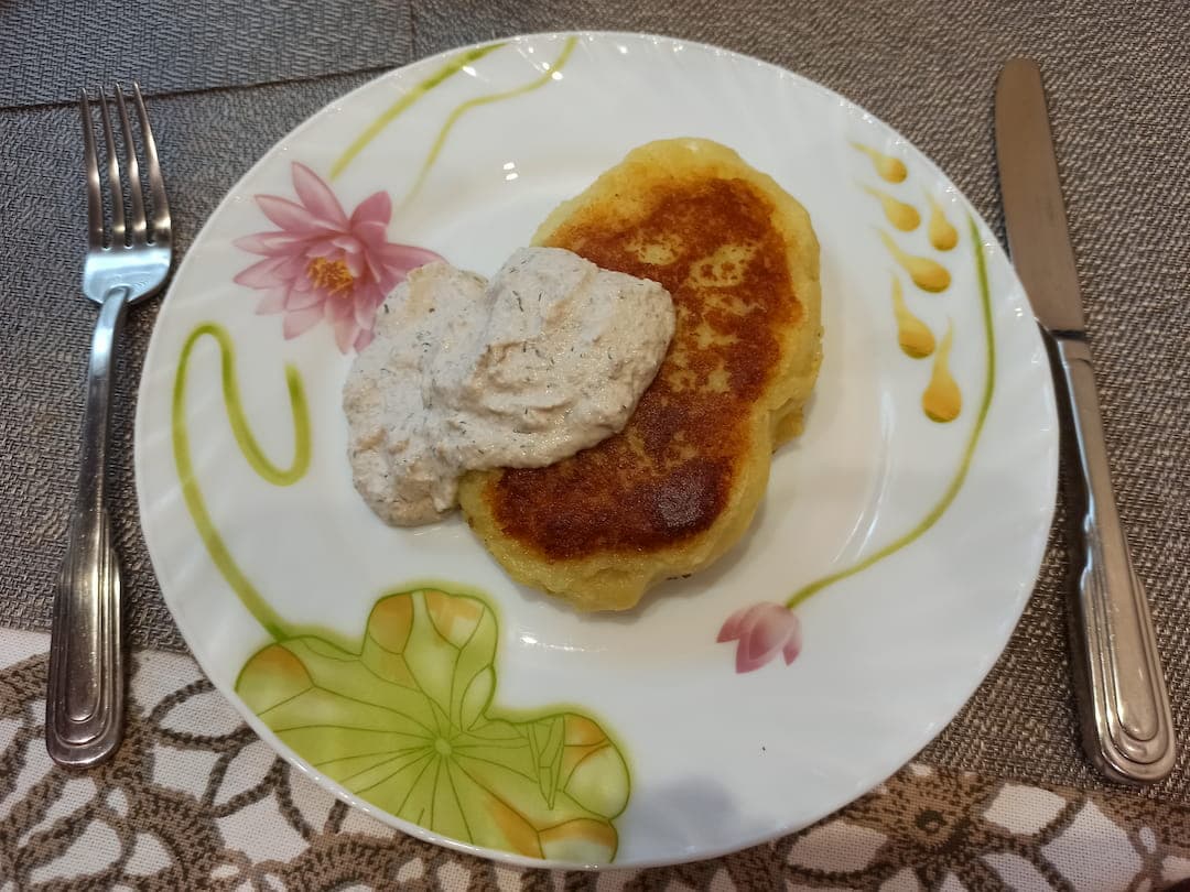 Жемантийские блины с грибным соусом